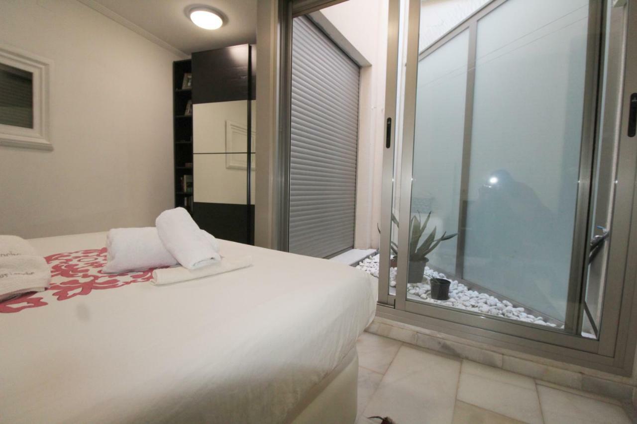 Precioso Apartamento Al Lado De Las Torres De Serrano Walencja Zewnętrze zdjęcie