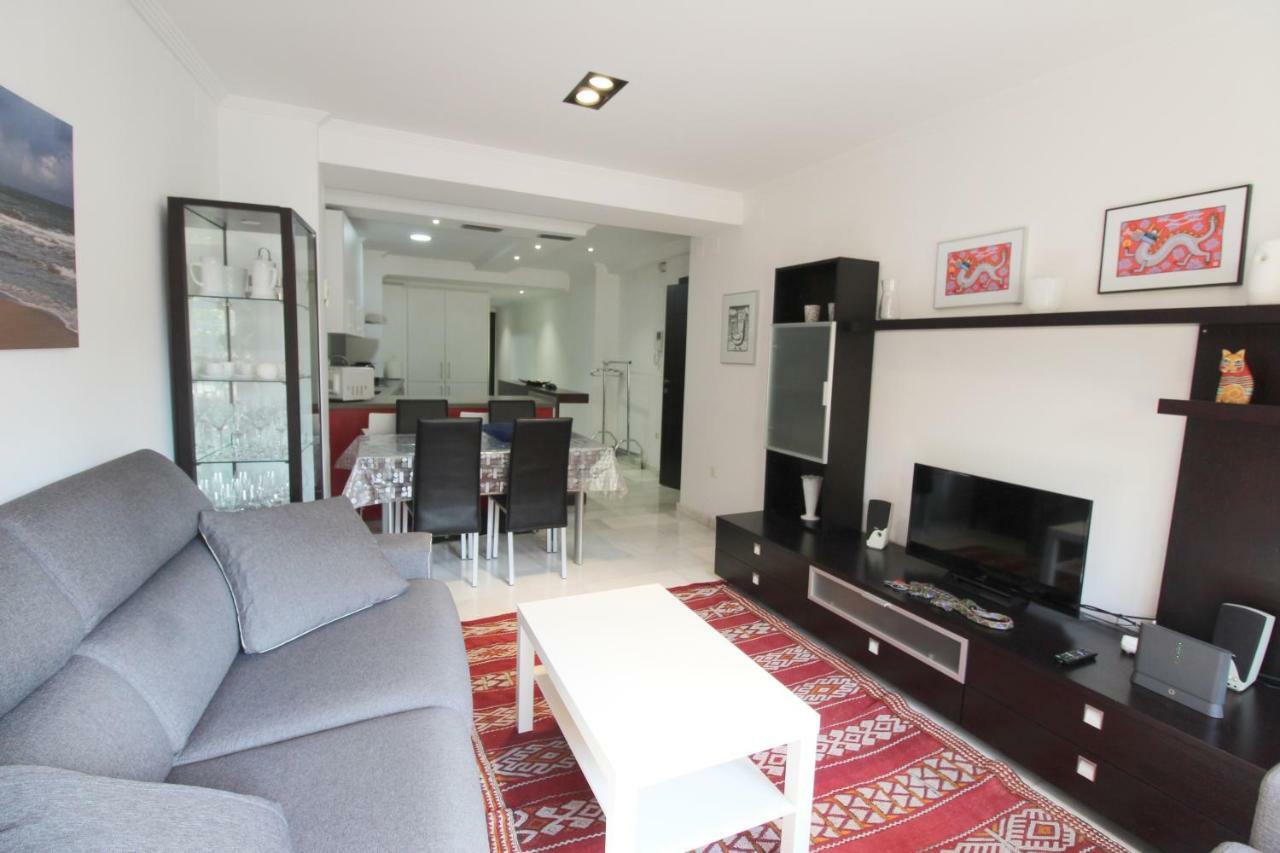 Precioso Apartamento Al Lado De Las Torres De Serrano Walencja Zewnętrze zdjęcie
